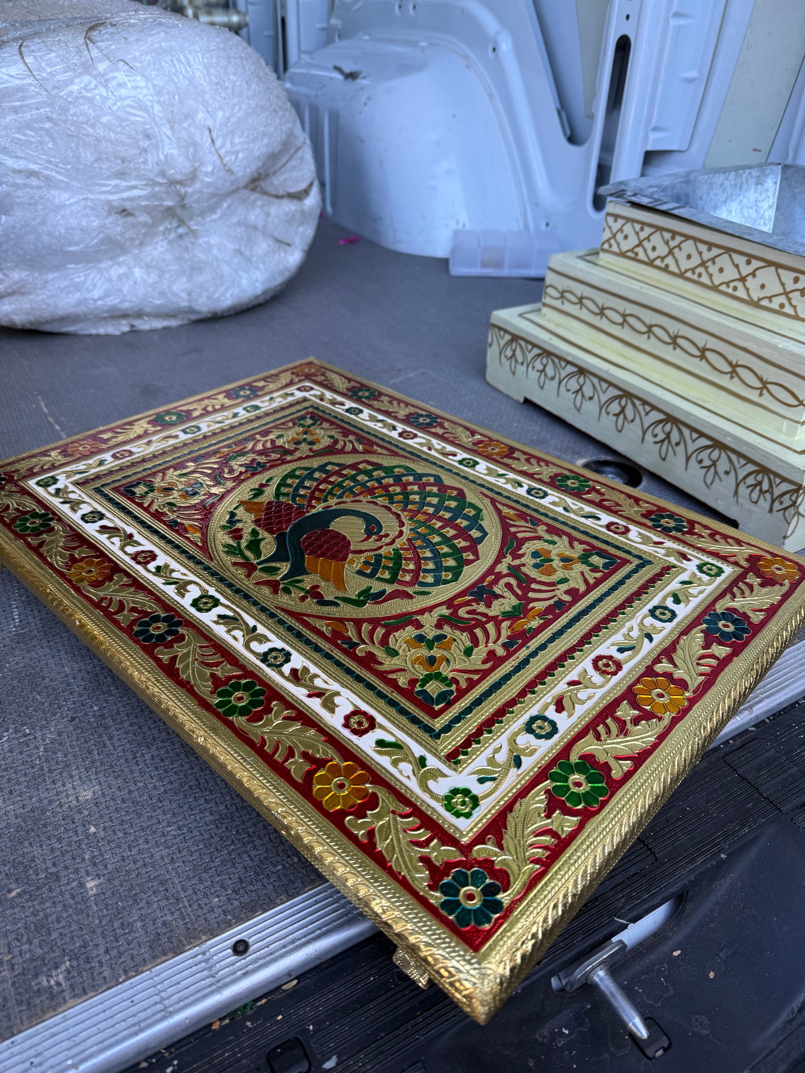 Handicraft Minakari Chowki