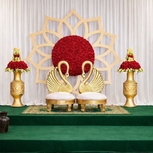 Royal Swan Wedding Stage Sofa Set